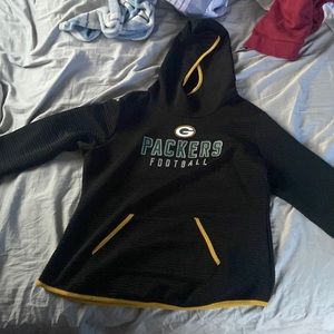 Greeeen bay packkkkkkkeeeeeerrr. sweater.